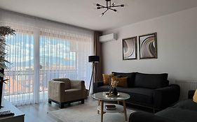 Apartment Prizreni-Free Private Parking