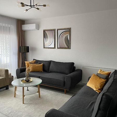 Apartment Prizreni-Free Private Parking Dış mekan fotoğraf