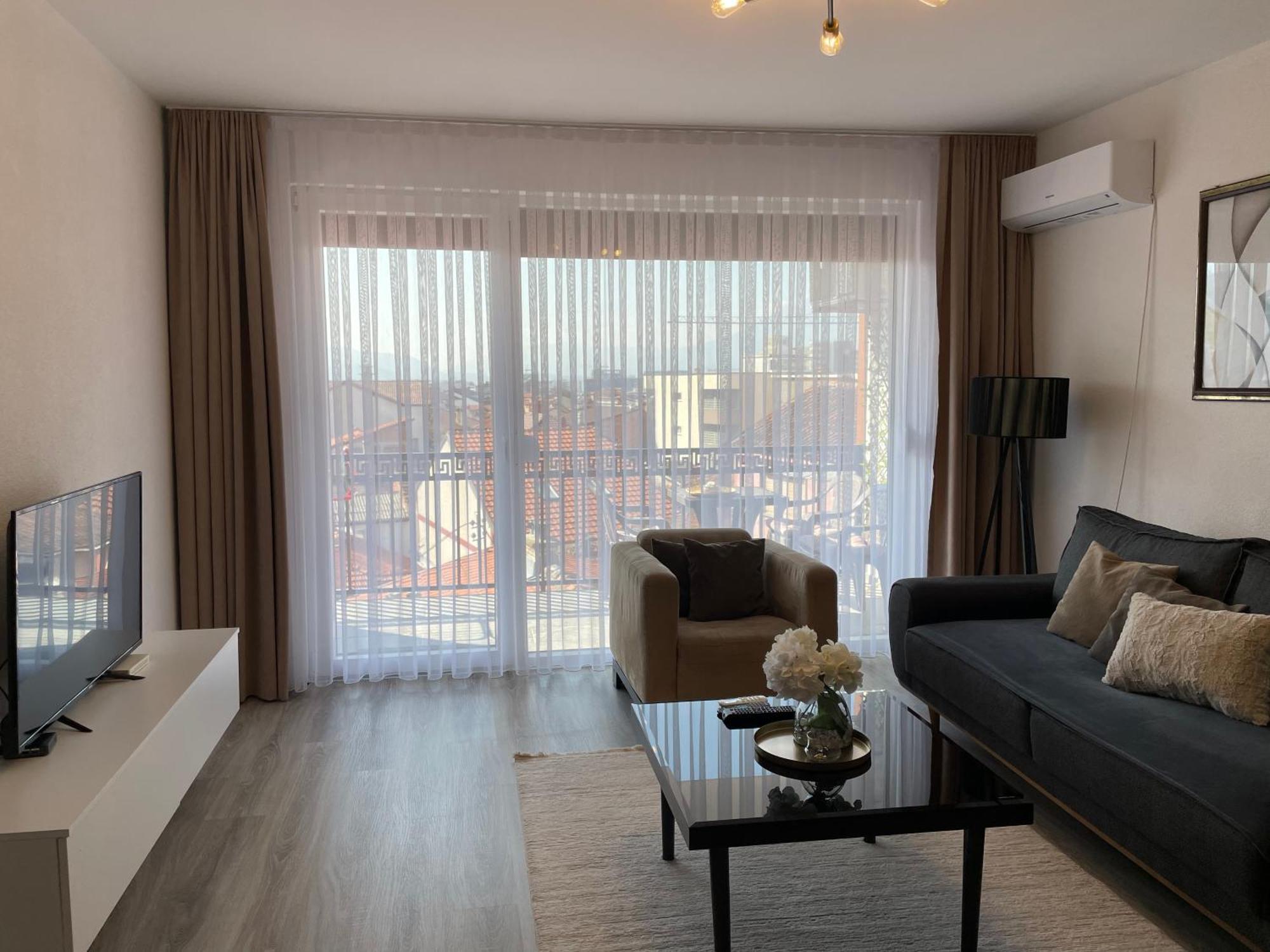 Apartment Prizreni-Free Private Parking Dış mekan fotoğraf