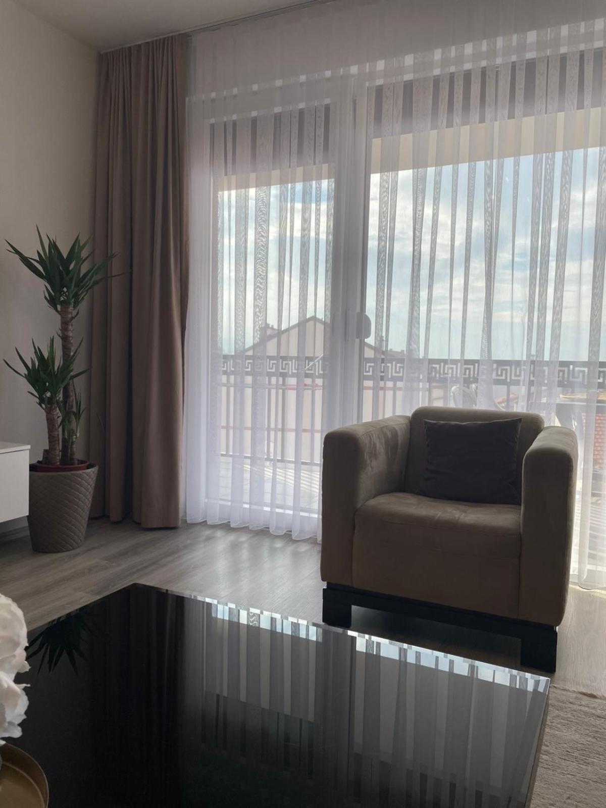Apartment Prizreni-Free Private Parking Dış mekan fotoğraf