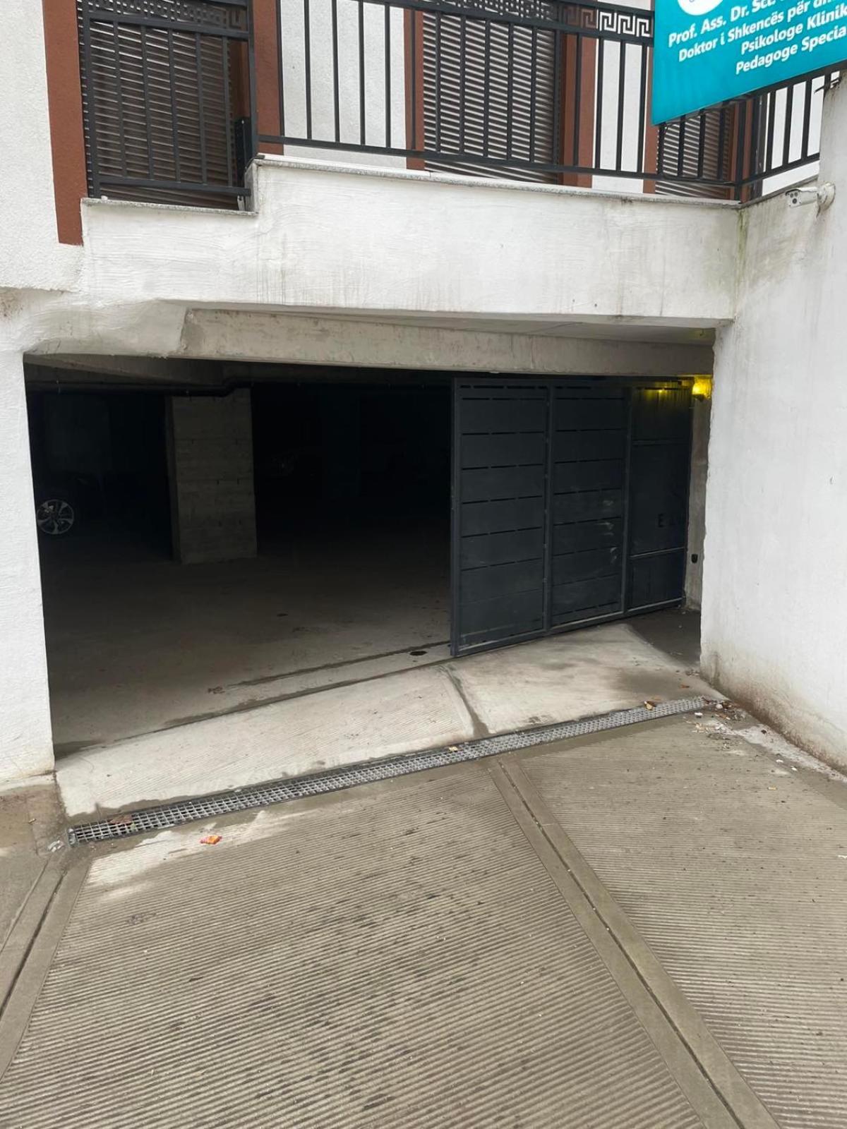 Apartment Prizreni-Free Private Parking Dış mekan fotoğraf