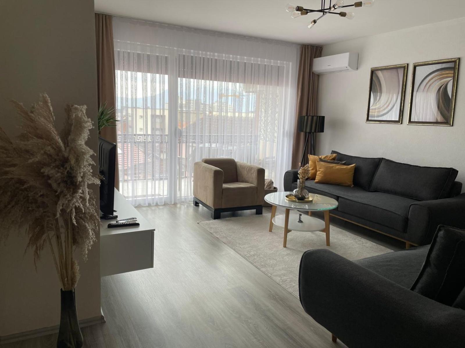 Apartment Prizreni-Free Private Parking Dış mekan fotoğraf