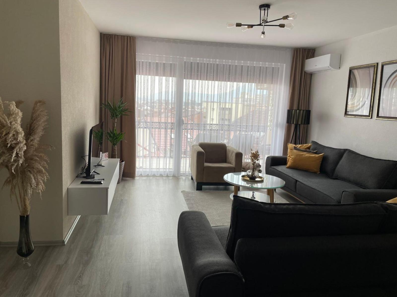 Apartment Prizreni-Free Private Parking Dış mekan fotoğraf